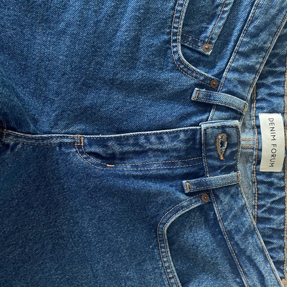 Aritzia Denim Forum Kai Barrel Jeans (24) - Picture 6 of 7